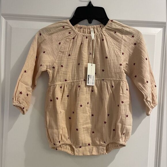 RYLEE + CRU LONG SLEEVE BUBBLE ROMPER / STARS NWT Sz. 2/3 - Picture 2 of 4